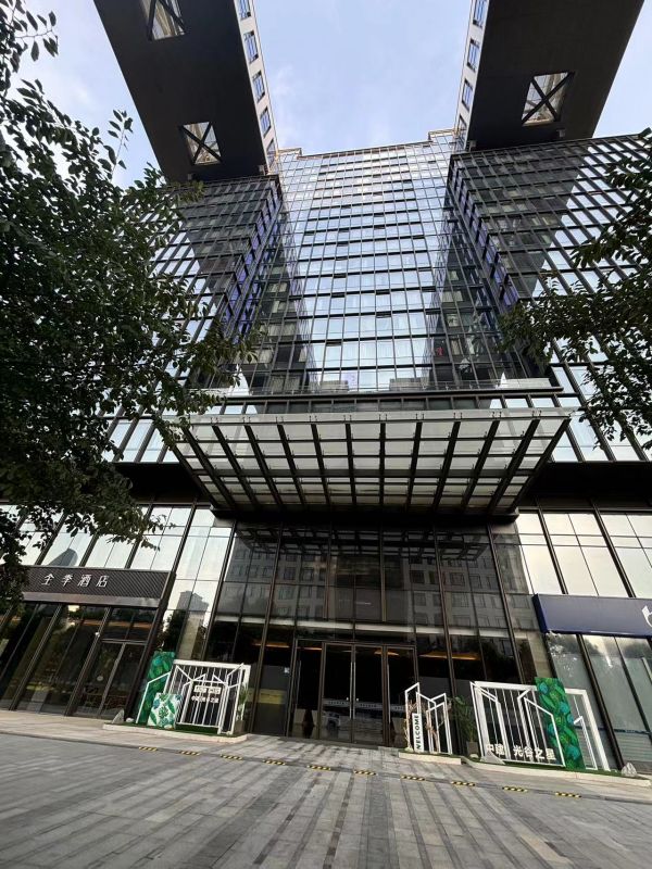 （房东直租）江夏中建光谷之星精装写字楼配套齐全优价出租