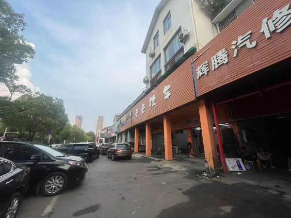 （房东直租）洪山区南湖花园临街旺铺低价招租