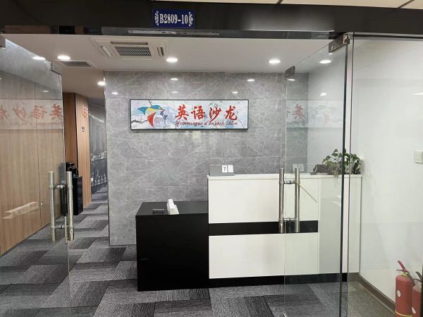 房东直租，武昌区中南路中商广场B座，交通便利，优价招租