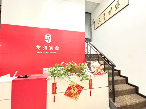 房东直租徐家棚汇通新长江B座126平复式精装修低价招租