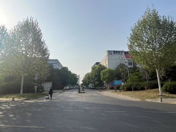 房东直租白沙洲中小企业城标准厂房仓库低价招租
