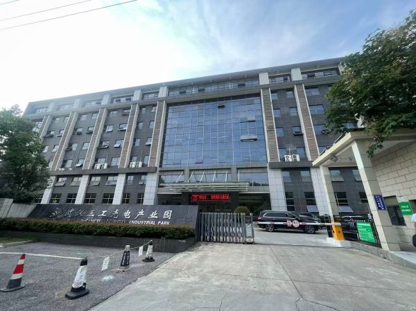 房东直租黄龙山路三工光电框架厂房配套齐全1800平 可分租
