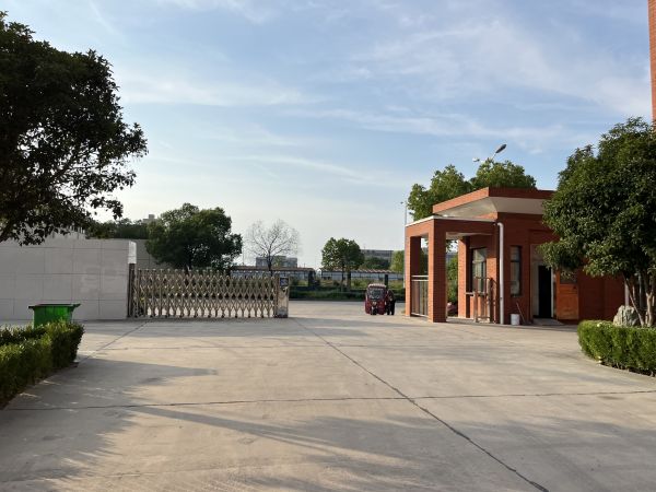 黄陂前川960平钢构厂房，交通便利，优价招租