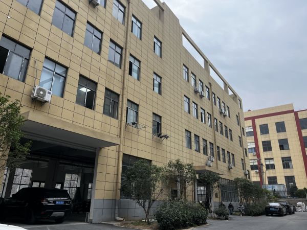 房东直租江夏18000平标准框架厂房，交通便利，优价出租