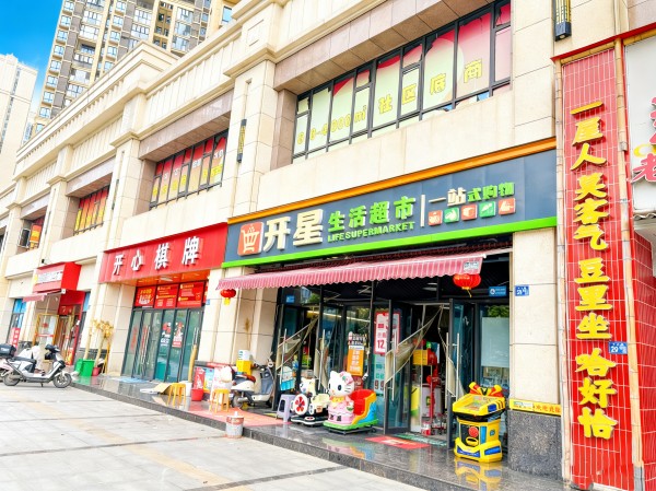 （房东直租）诺展星座小区临街旺铺40平至1000平低价招租