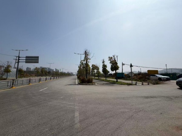 房东直租蔡甸区觅琴南路独门独院3000平场地低价招租
